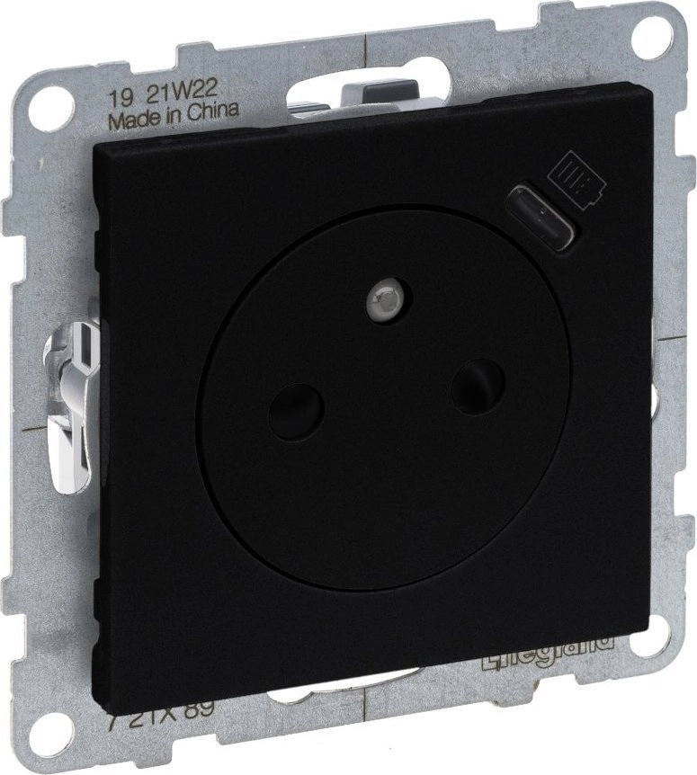 Legrand SUNO - Flat socket 2P+Z