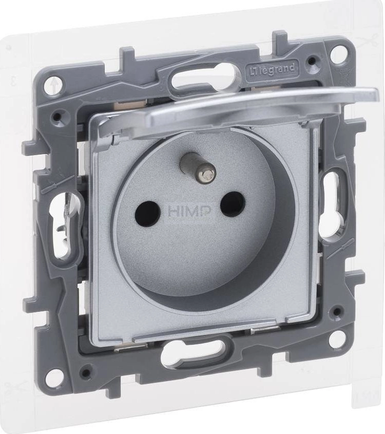 Legrand Niloe Selection Socket 2p+ with