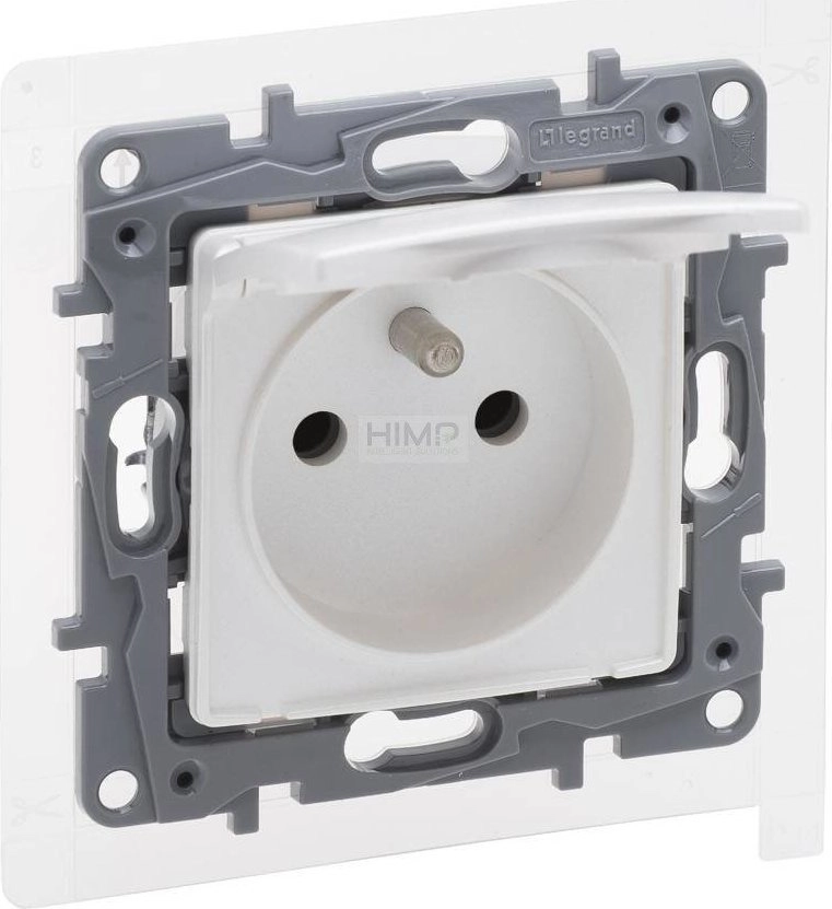 Legrand Niloe Selection Socket 2p+ with