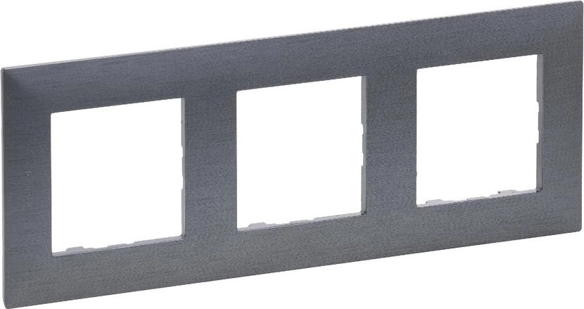 Legrand Legrand Niloe Step triple frame