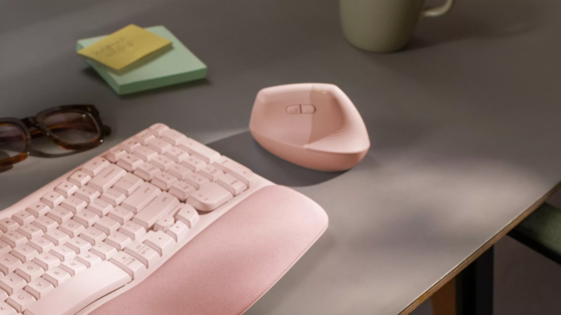 Logitech Lift Vertical Ergonomic Mouse 1197713