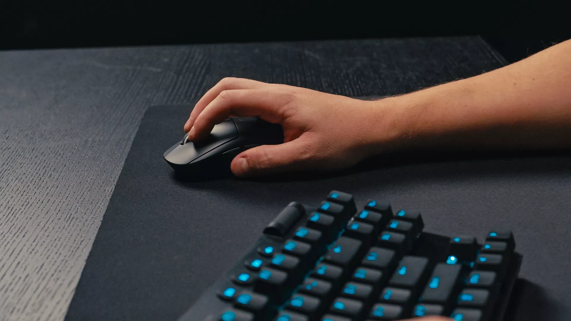 Logitech G 910-006798 mouse Gaming Right-hand