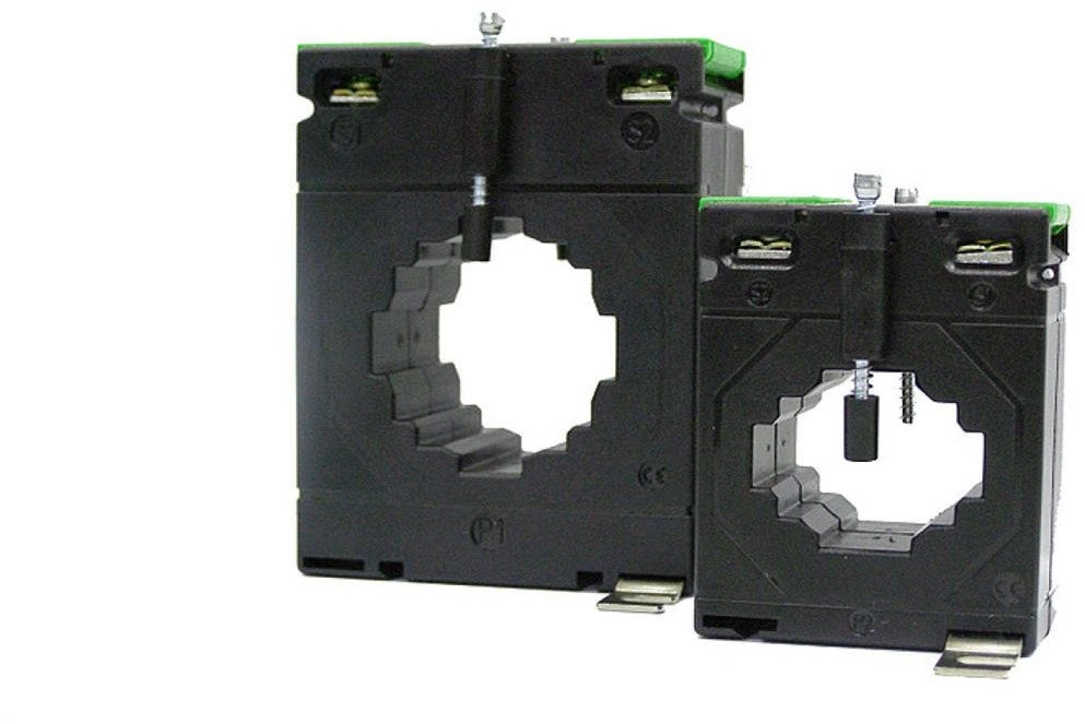 Current transformer with hole for busbar