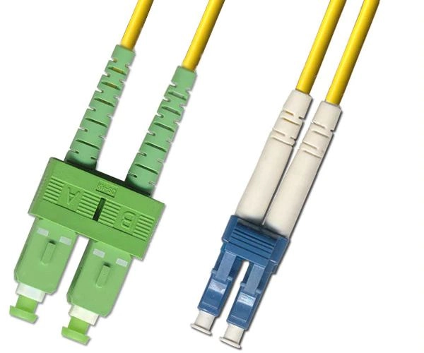 Microconnect FIB841002 InfiniBand/fibre optic cable 2
