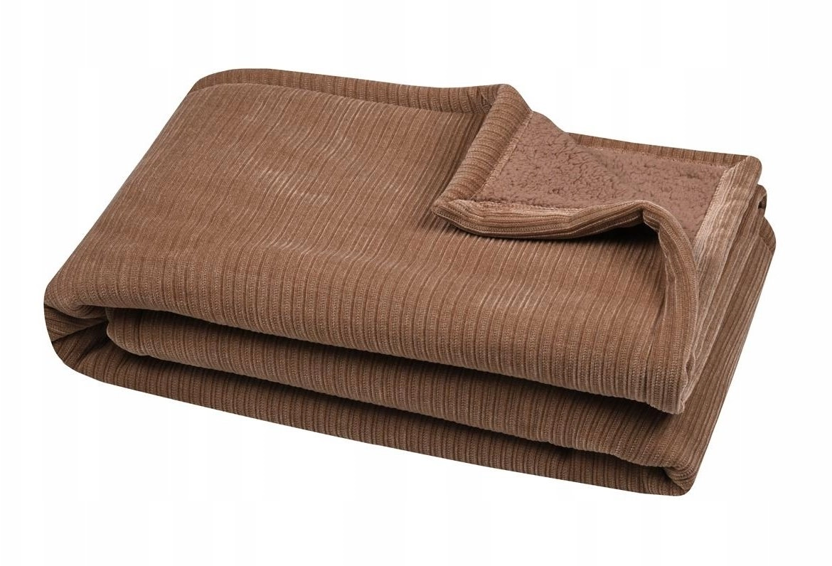 Monroe Plush blanket with lamb  CLAYTON