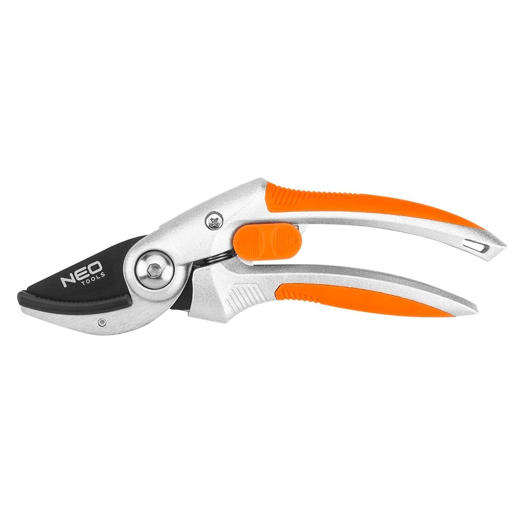 NEO tools 15-213 dzīvžogu šķēres 15-213