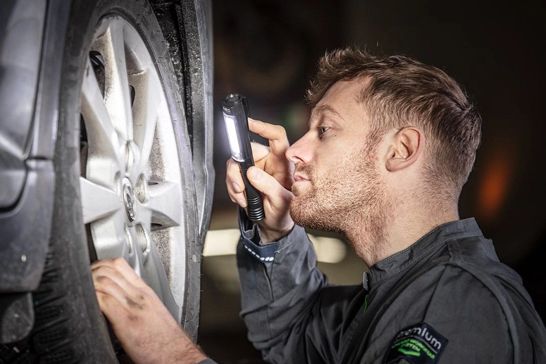 NEO tools 99-045 āra apgaismojums 99-045