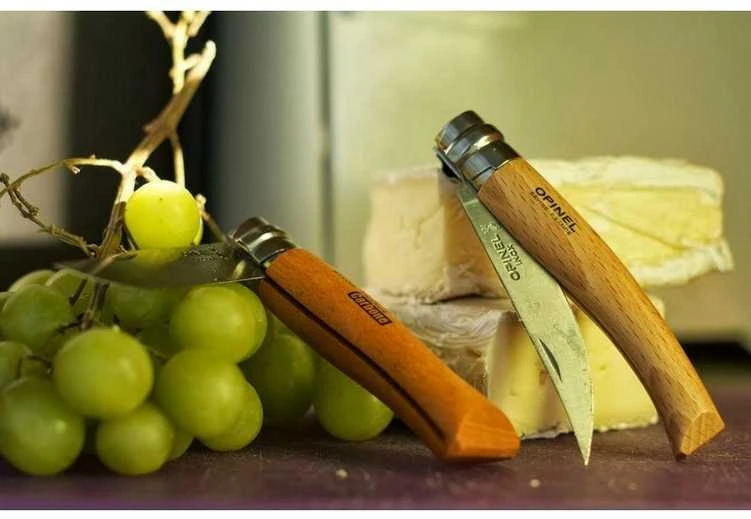 Pocket knife with thin blade Opinel