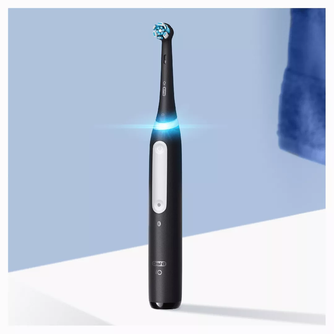 Oral-B iO 4 Adult Rotating toothbrush