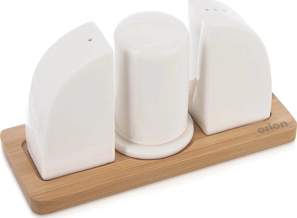 Porcelain salt and pepper shaker with