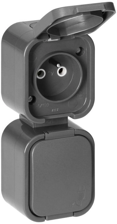 Double n/t socket 2x2P+Z  splash-proof with
