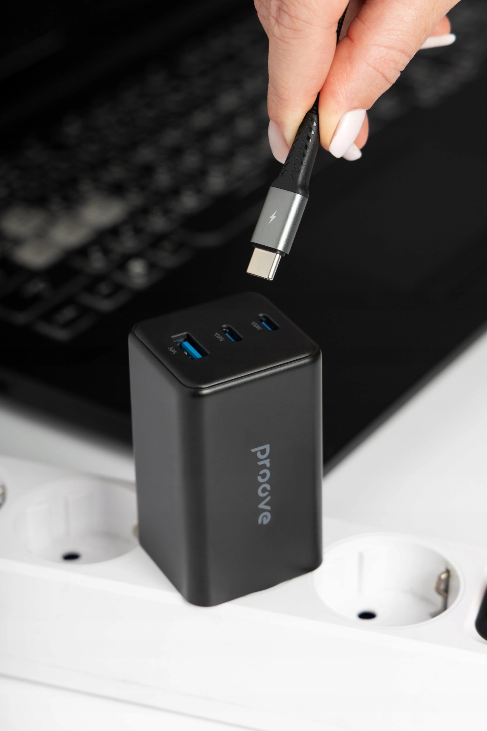 Proove Pocket GaN 65W black charger