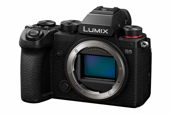 Panasonic Lumix S5 MILC Body 24