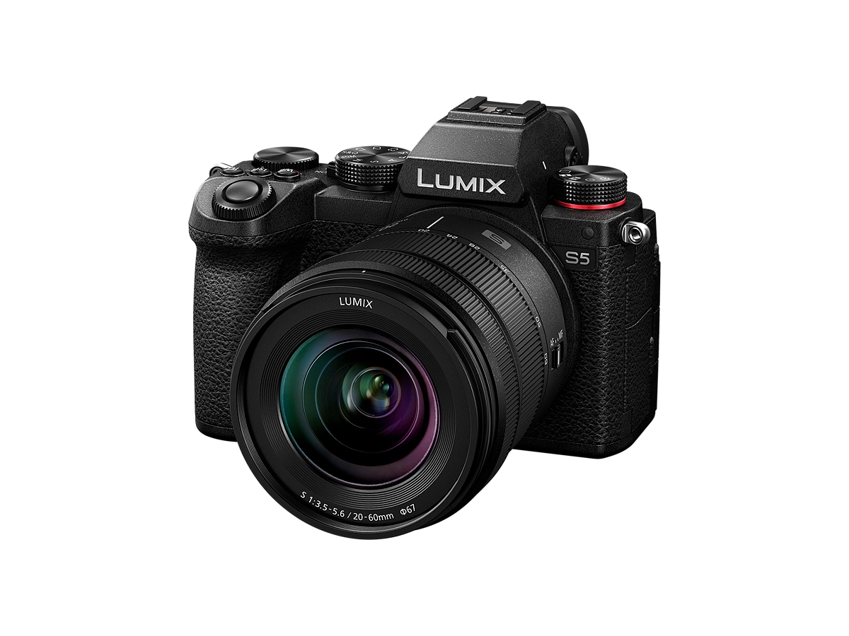 Panasonic Lumix S5 + S 20-60mm