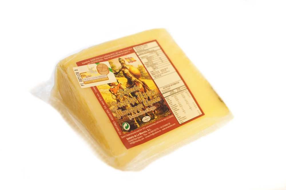 Sheep`s milk cheese Manchego SENORIO DE