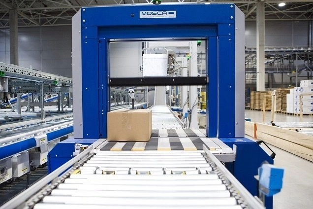 Schneider Electric Fixed vertical mounting plate