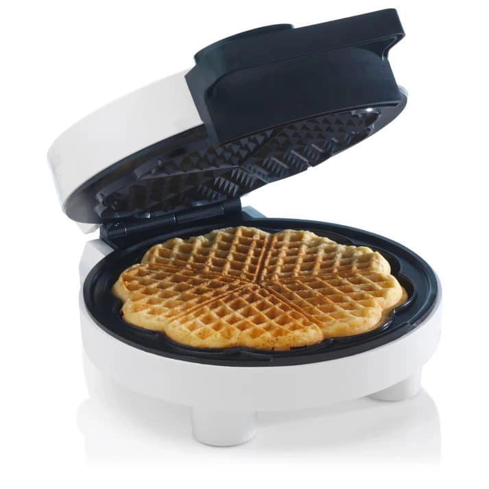 Trebs vafeļu panna sirds formā  1000W