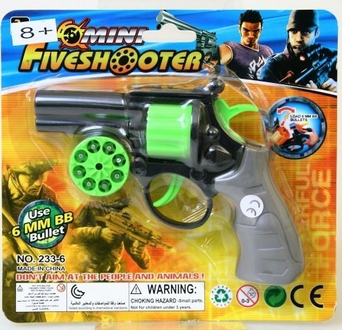 Pistol with primer and balls CHT2927804