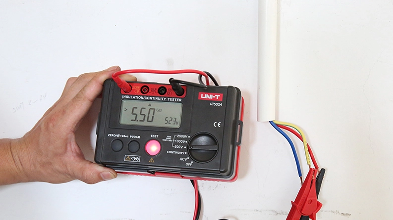 Unit Insulation resistance meter CAT III
