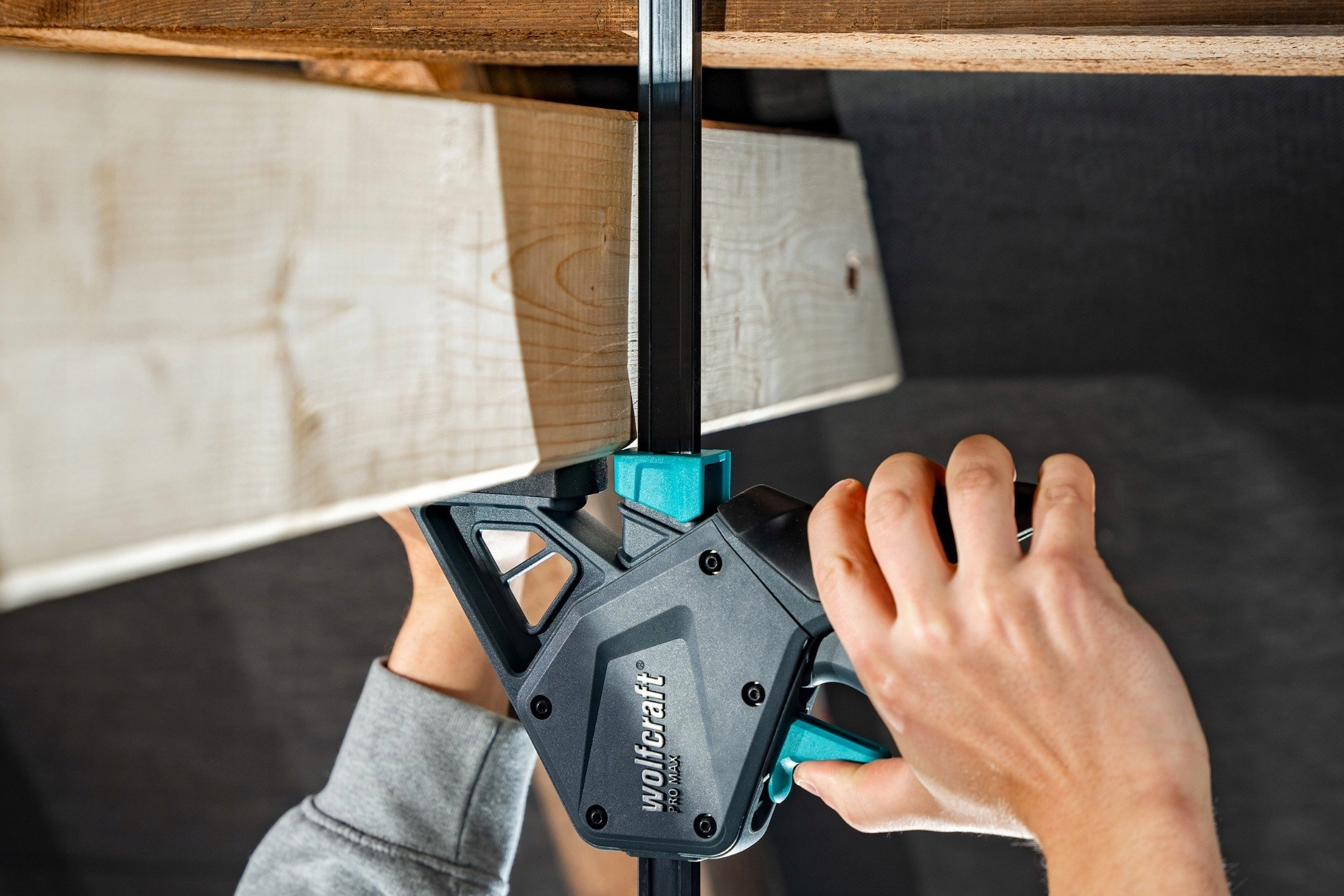 One-handed clamp 450 mm PRO MAX
