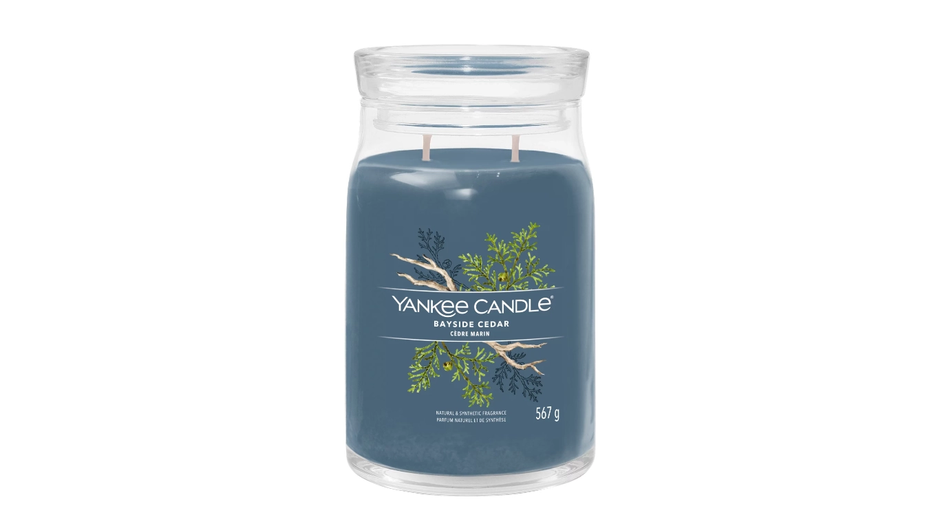 Yankee Candle Bayside Cedar wax candle
