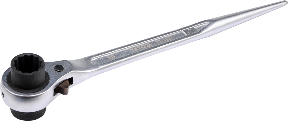 Yato Socket wrench with ratchet 19