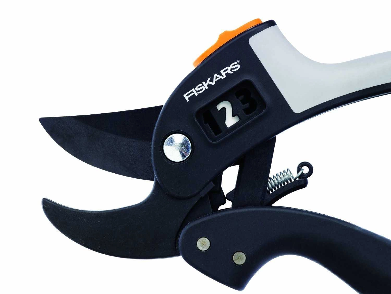 Fiskars PowerStep P83 anvil pruner 1000575