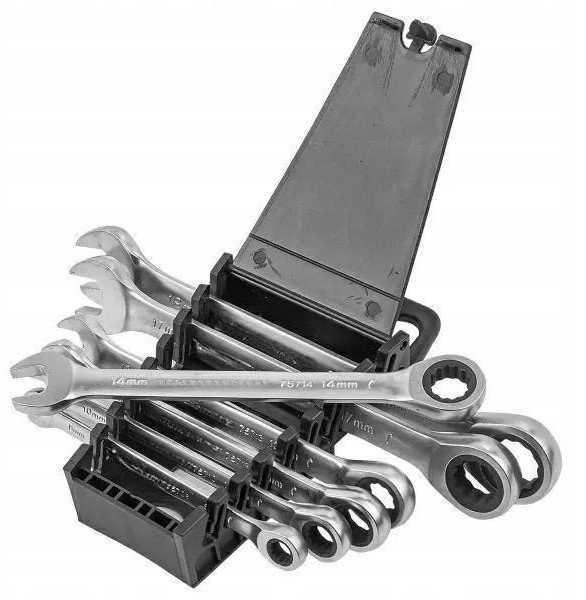 A set of combination wrenches with