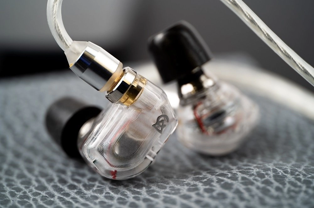 Campfire Audio Iris - Hybrid Hi-Fi