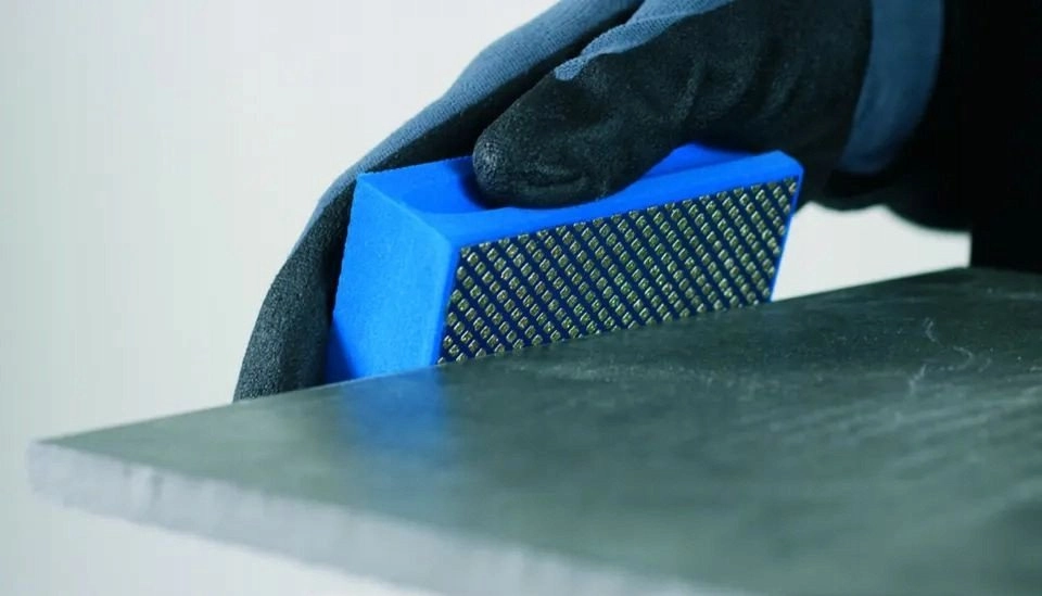 Diamond cube for grinding stoneware P200