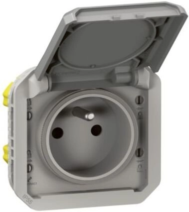 NEW PLEXO 55 Socket 2P+Z automatic