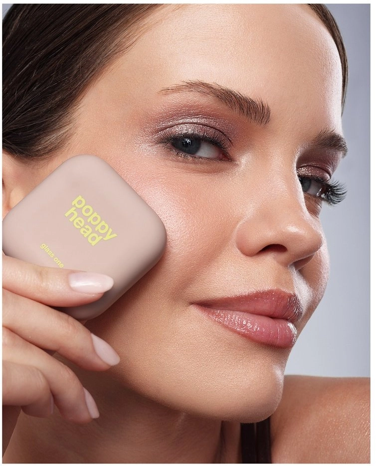 Shiseido POPPY HEAD_Wet-Look Eyeshadow Glass One