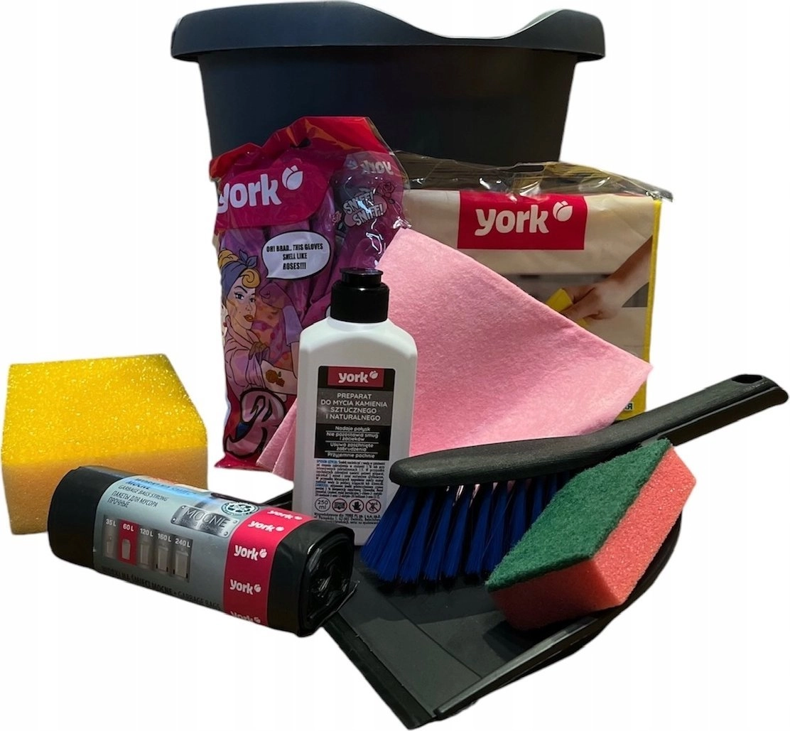 A set of cleaning accessories 36083020