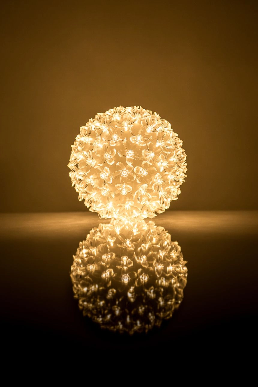 Indoor string iLike Ball with flowers